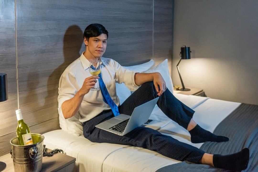 hotel in makati for business trip